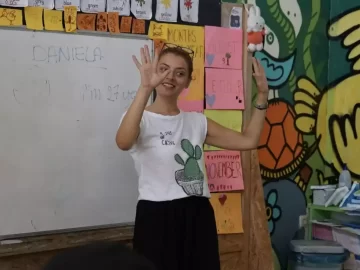 Волонтерська допомога у вивченні мови стає мостом до нового життя для мігрантів