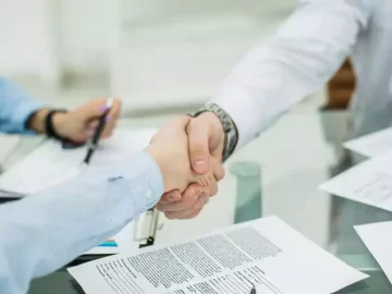 Як зберегти етичність у співпраці з державними та приватними організаціями