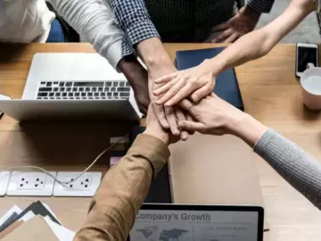 Співпраця між соціальними підприємствами та корпораціями