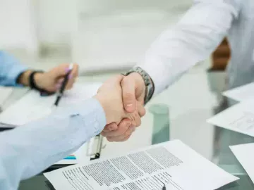 Як зберегти етичність у співпраці з державними та приватними організаціями