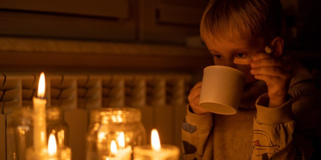 «Подаруй світло» пункт обігріву у Херсоні