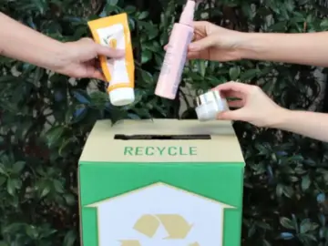 Перетворимо відходи упаковки косметики на цінну сировину