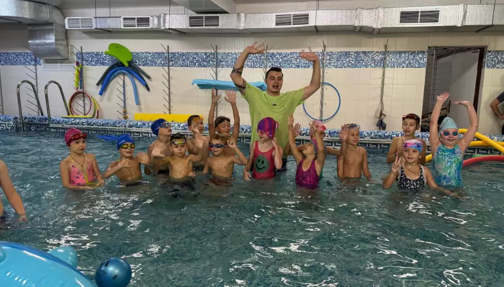 Плавання без кордонів: подаруймо дітям свободу та силу води