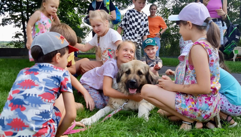 Каністерапія – шлях до зцілення для дітей Ізюма та Харкова