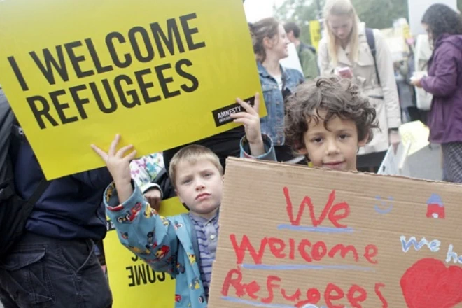 Help Refugees (Велика Британія, 2015)