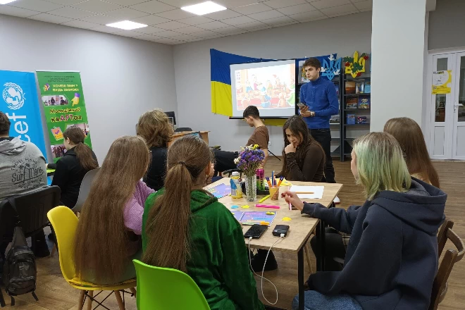 «Кінобункер» – безпечний кінопростір для молоді прикордонного Овруча