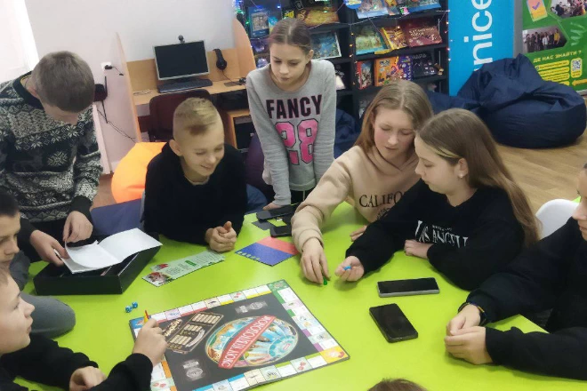 «Кінобункер» – безпечний кінопростір для молоді прикордонного Овруча