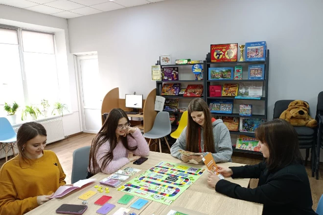 «Кінобункер» – безпечний кінопростір для молоді прикордонного Овруча