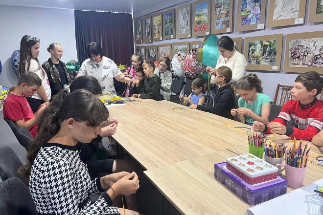 «Кінобункер» – безпечний кінопростір для молоді прикордонного Овруча