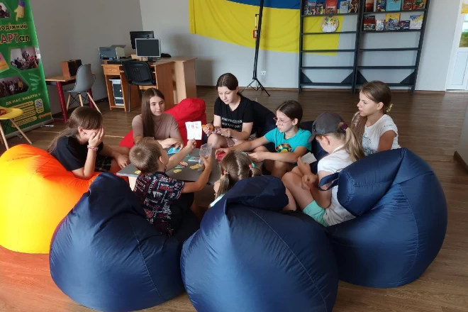 «Кінобункер» – безпечний кінопростір для молоді прикордонного Овруча