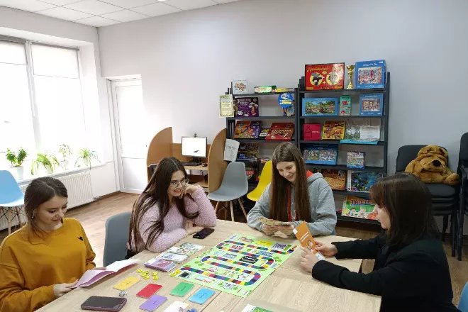 «Кінобункер» – безпечний кінопростір для молоді прикордонного Овруча