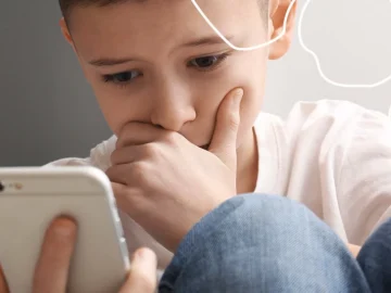 Кібербулінг серед дітей і як правильно на нього реагувати